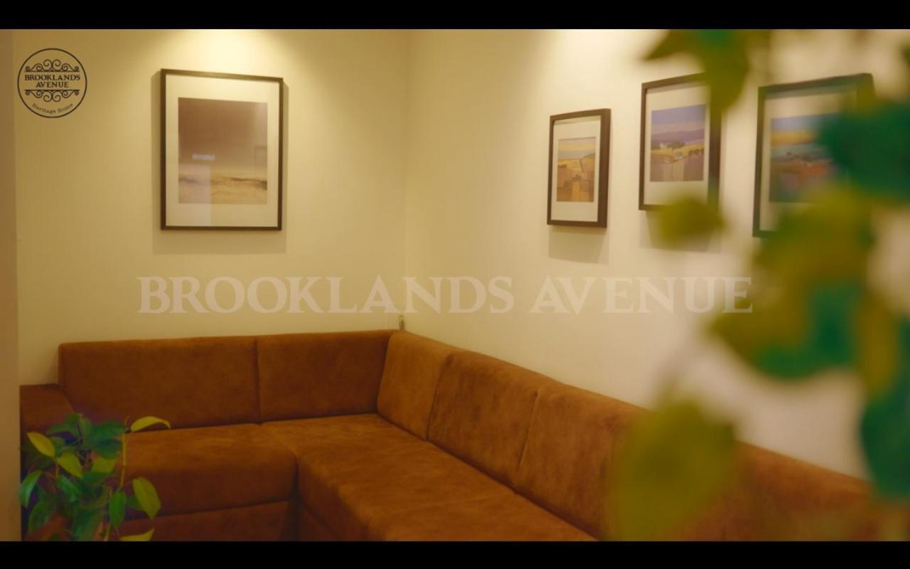 Hotel Brooklands Avenue Alappuzha Exterior foto