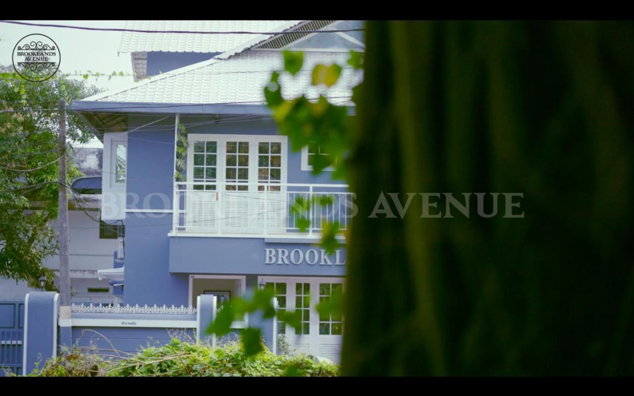 Hotel Brooklands Avenue Alappuzha Exterior foto